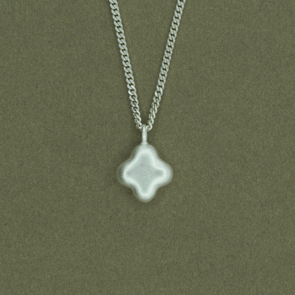 FIORE NECKLACE